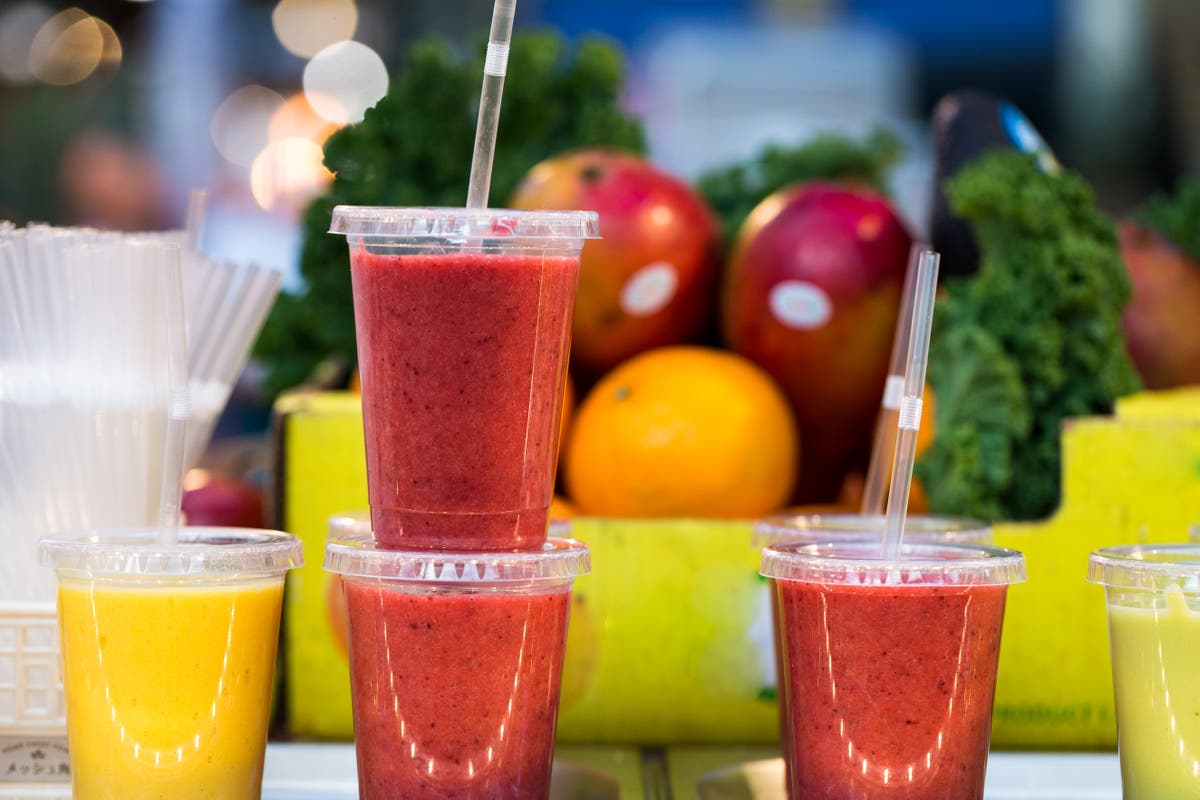 Juice bar criticised as &lsquo;toxic workplace&rsquo; after advertising for employee that &lsquo;doesn&rsquo;t cry&rsquo; and &lsquo;smiles no matter what&rsquo;