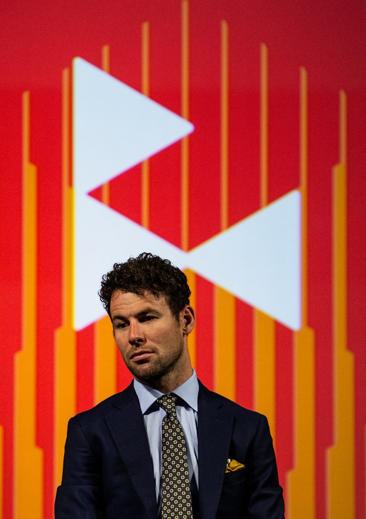 Armed robbers assault Olympic cyclist Mark Cavendish and threaten his wife Armed robbers assault Olympic cyclist Mark Cavendish and threaten his wife