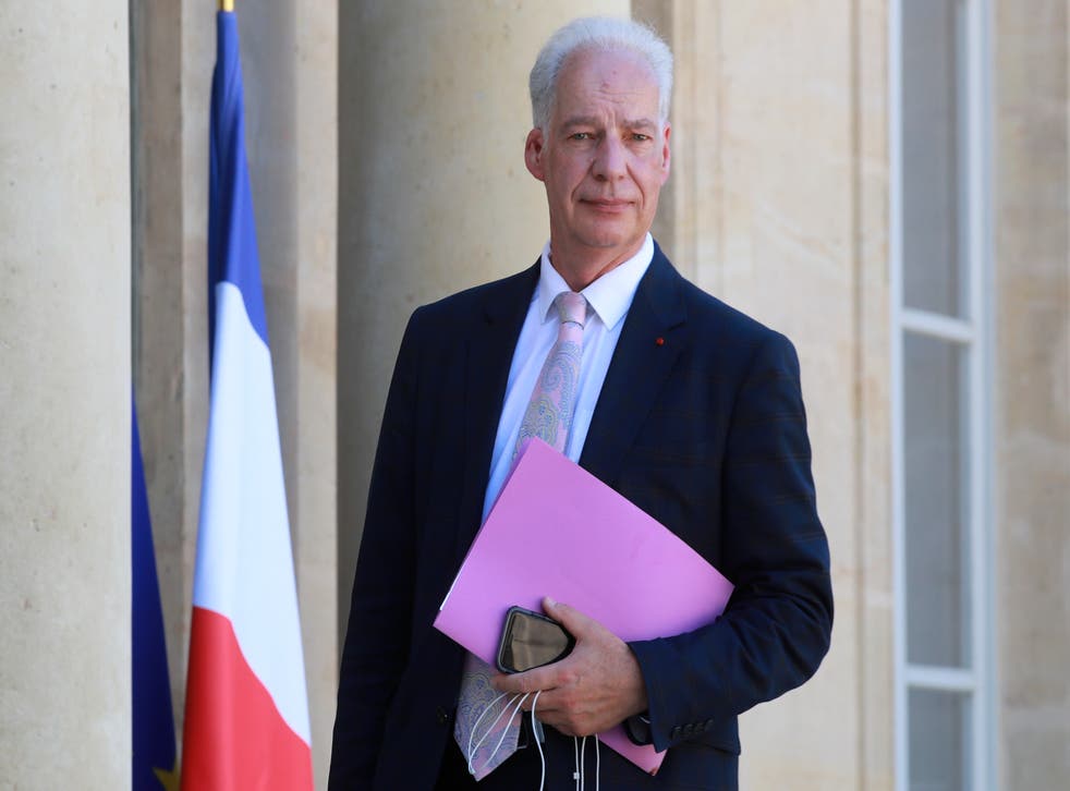 FRANCIA-MINISTRO-RENUNCIA