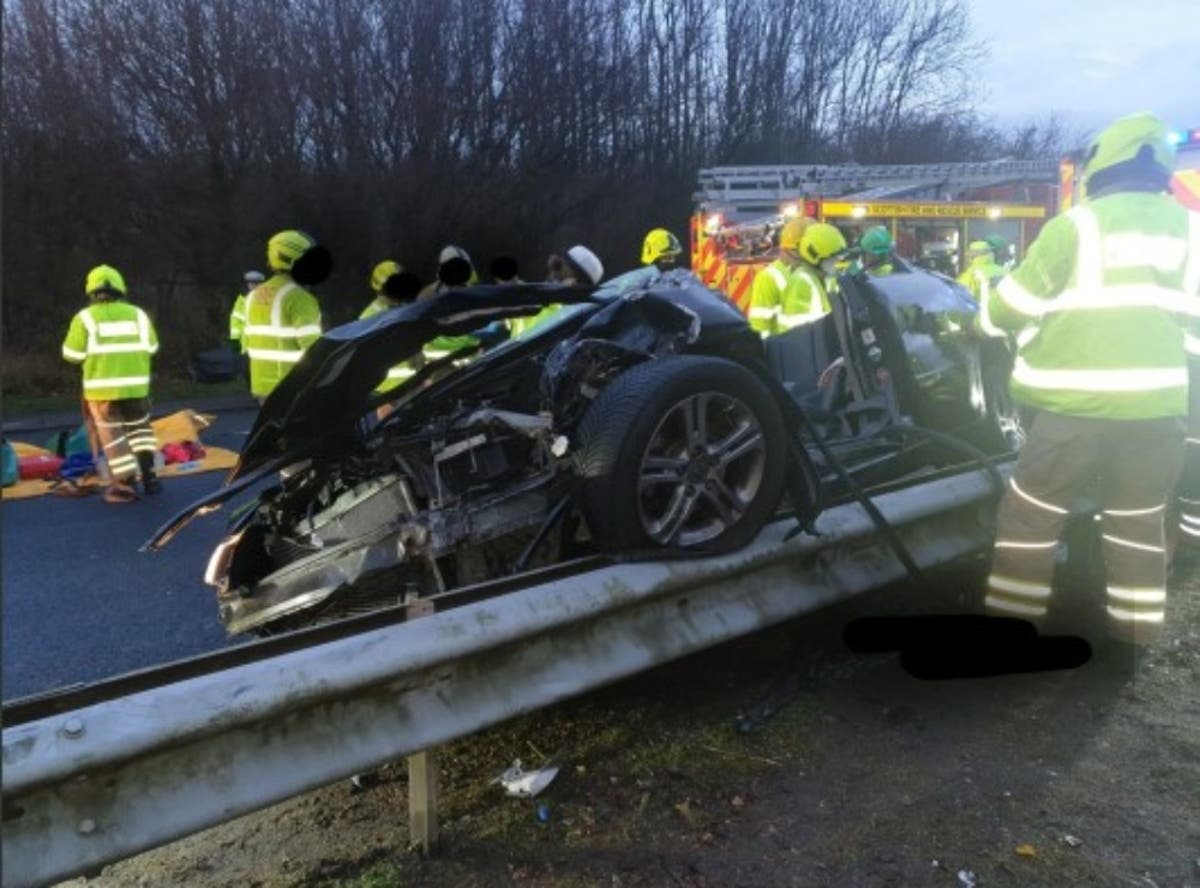 Seven drivers ‘disappointingly’ filmed crash scene on phones, police say