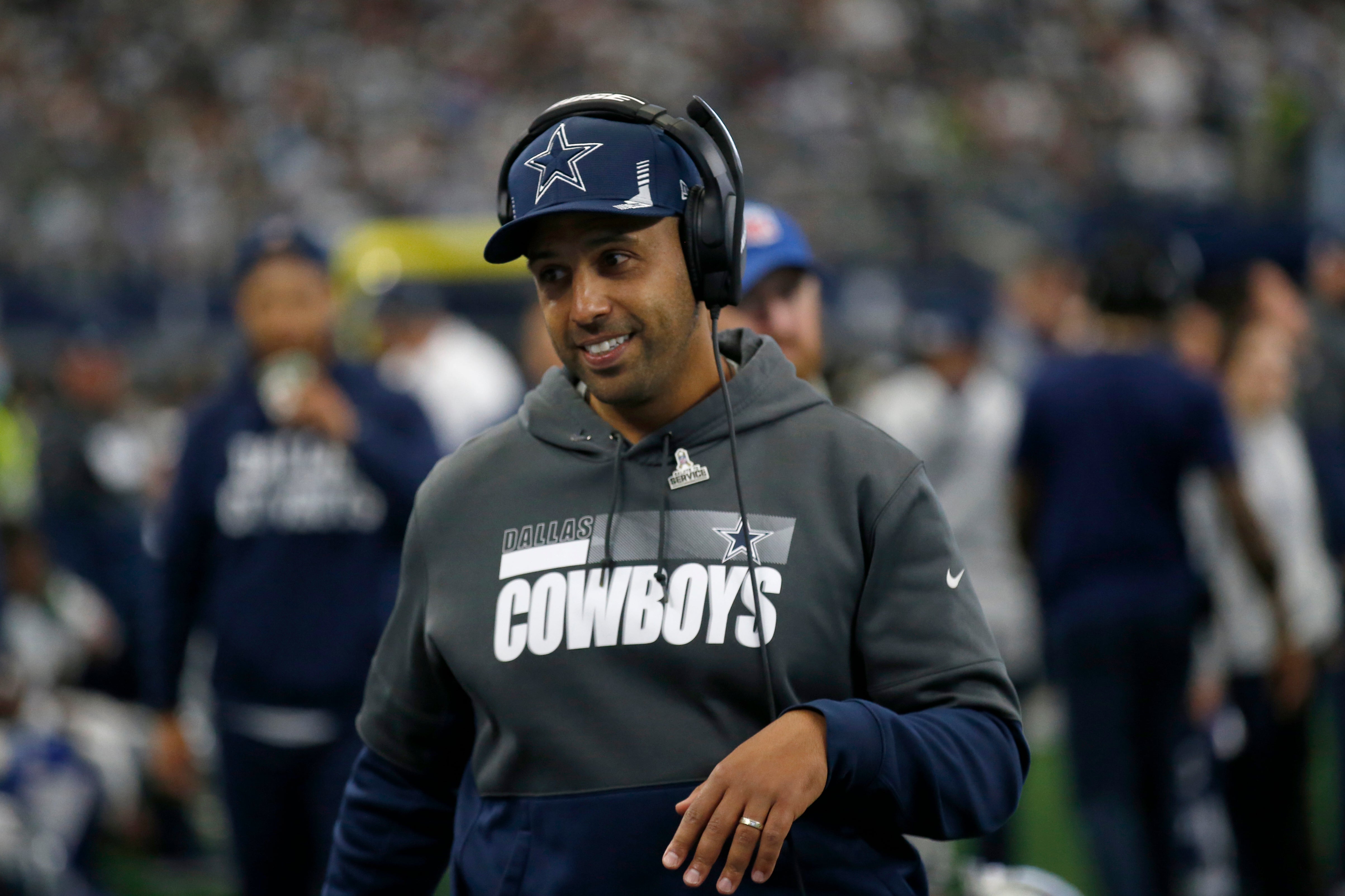 Cowboys' Durde grows as 1st Brit to coach full time in NFL | The Independent