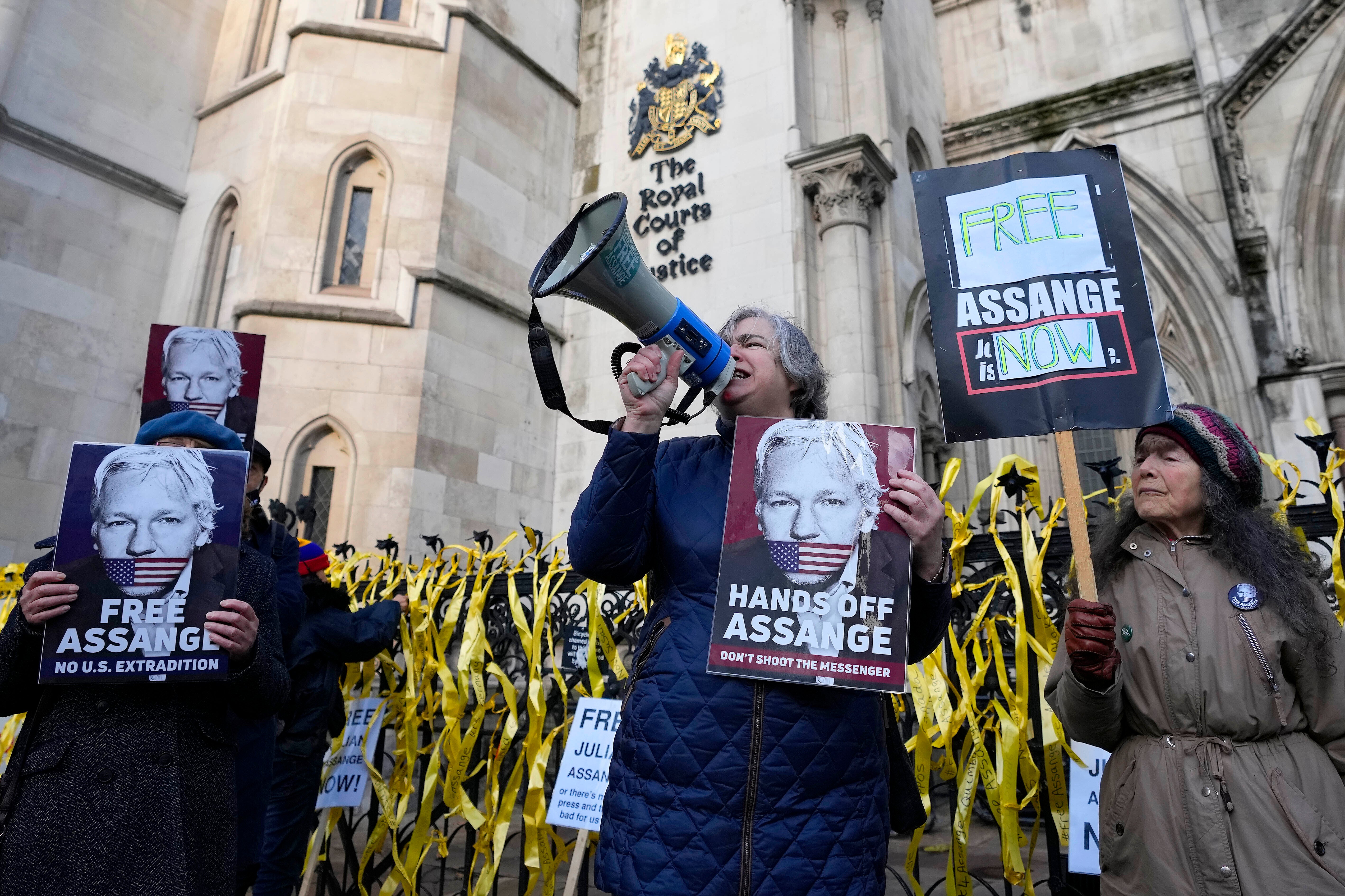 Britain Assange