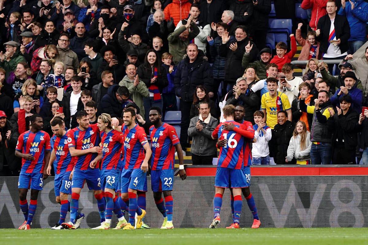 Patrick Vieira calls on Crystal Palace fans to play ‘massive role’ in stopping losing run Patrick Vieira calls on Crystal Palace fans to play ‘massive role’ in stopping losing run
