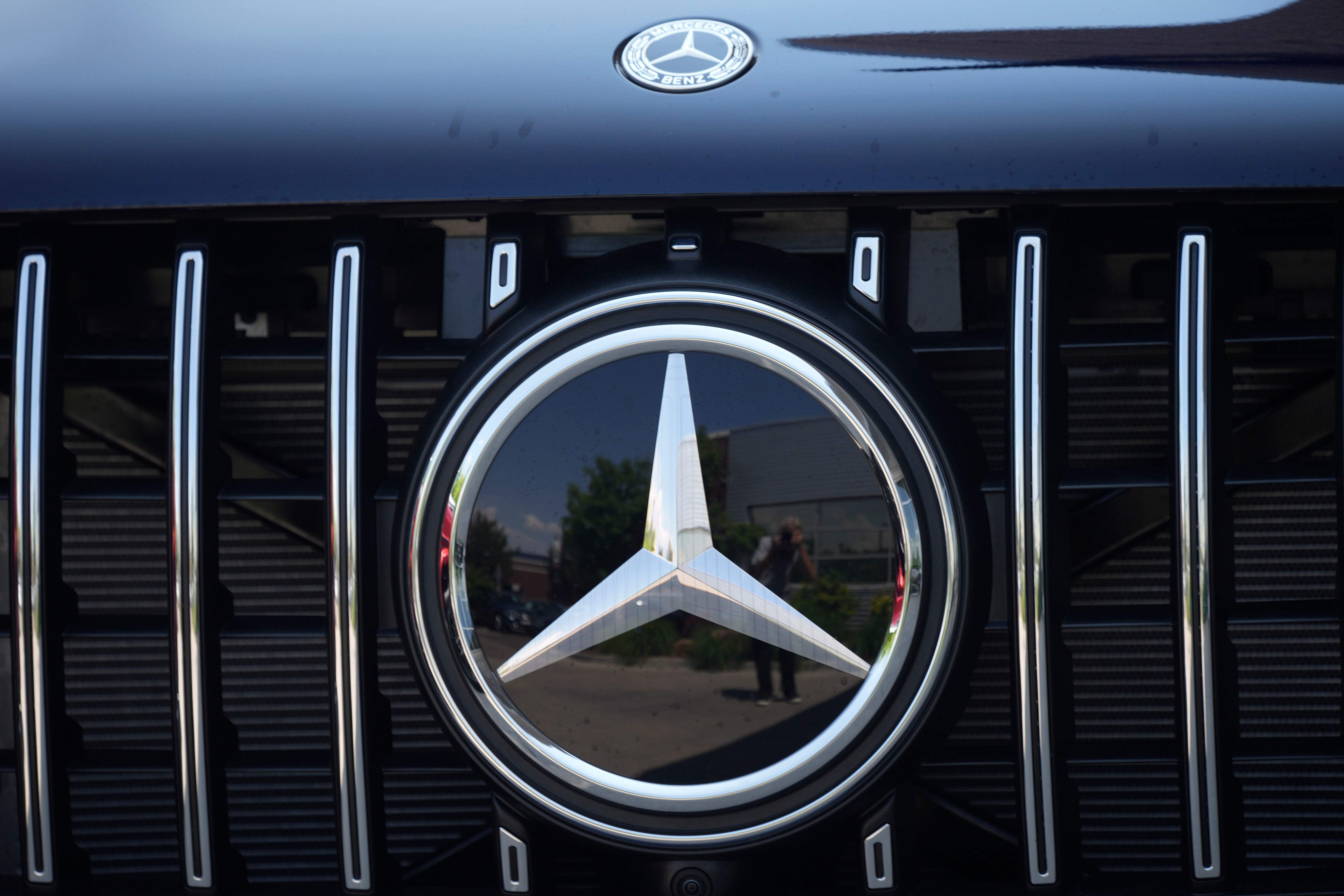 <p>Mercedes-Touch Screen Recall</p>