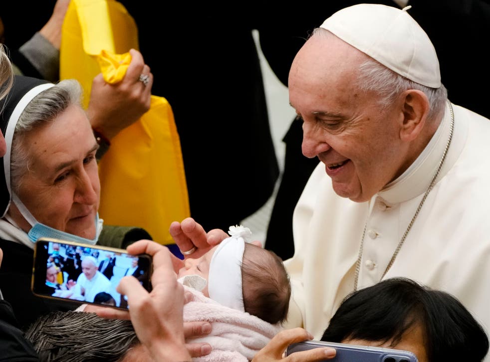 VATICANO-MUJERES