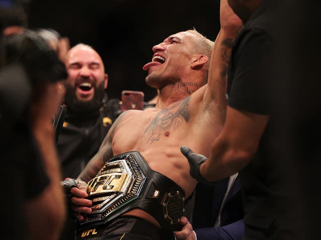 <p>Charles Oliveira has won 10 fights in a row</p>