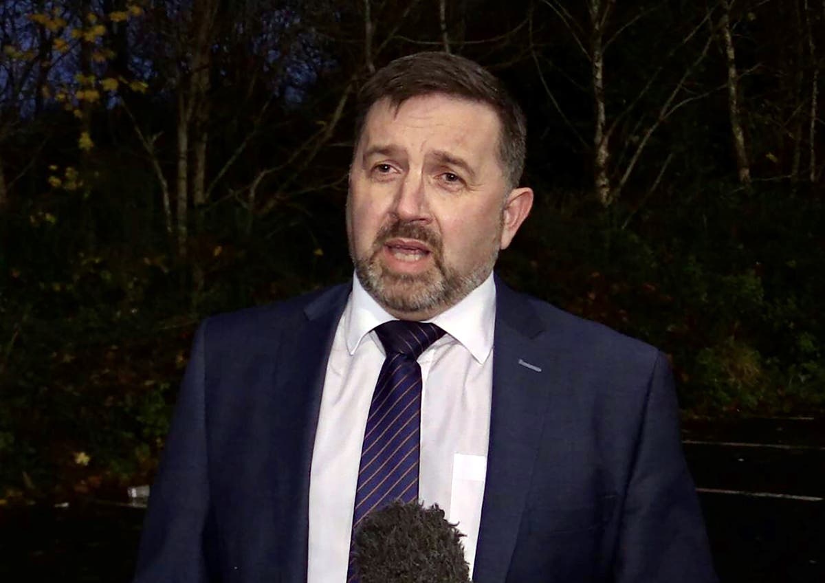 Swann urges MLAs to back Covid certification system