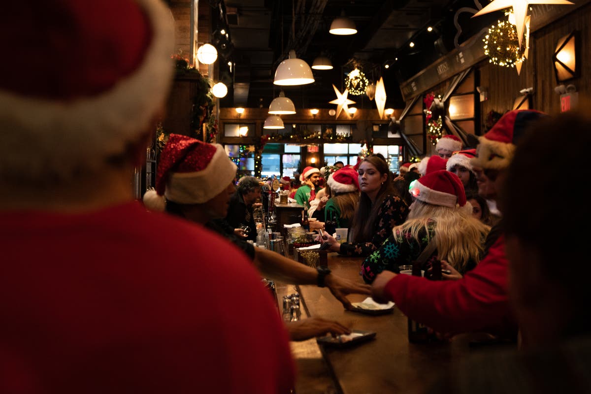 SantaCon back in NYC despite rise of Omicron variant