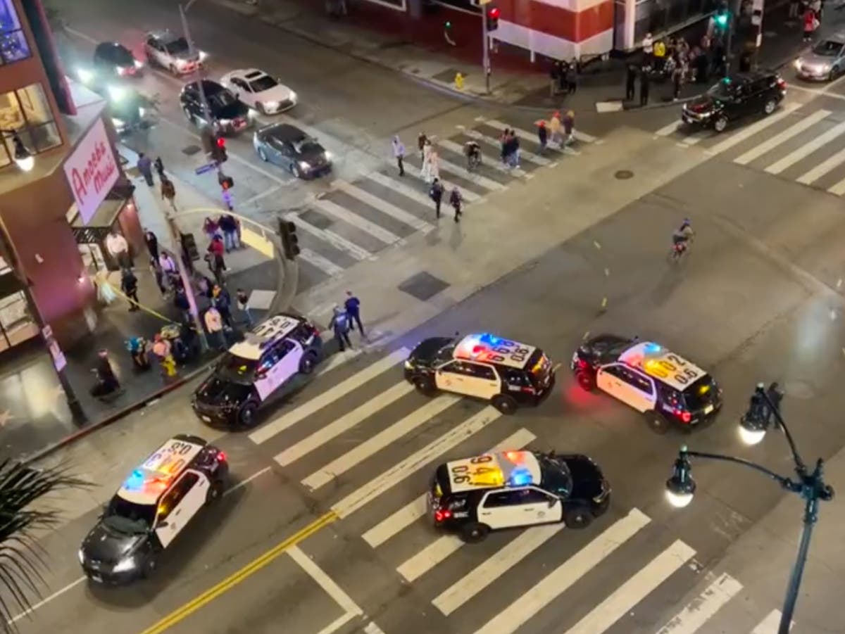 Vicente Fernandez: Police storm apartment block after &lsquo;sniper&rsquo; shoots at singer&rsquo;s Hollywood Walk of Fame memorial