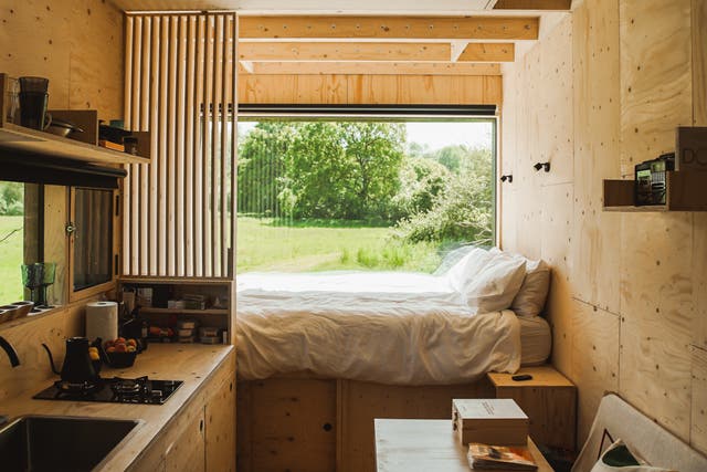 <p>An Unplugged cabin offers simple charm</p>