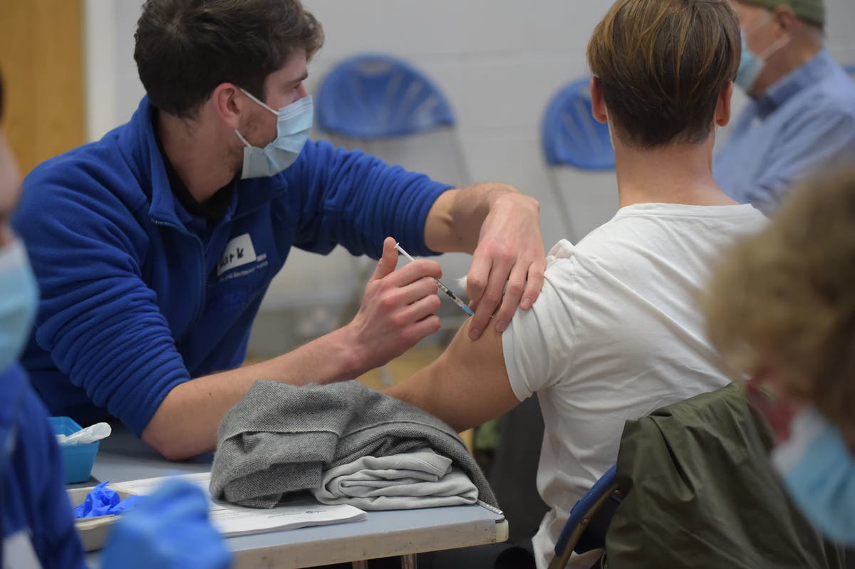 Covid: What is the difference between NHS and government alert levels?