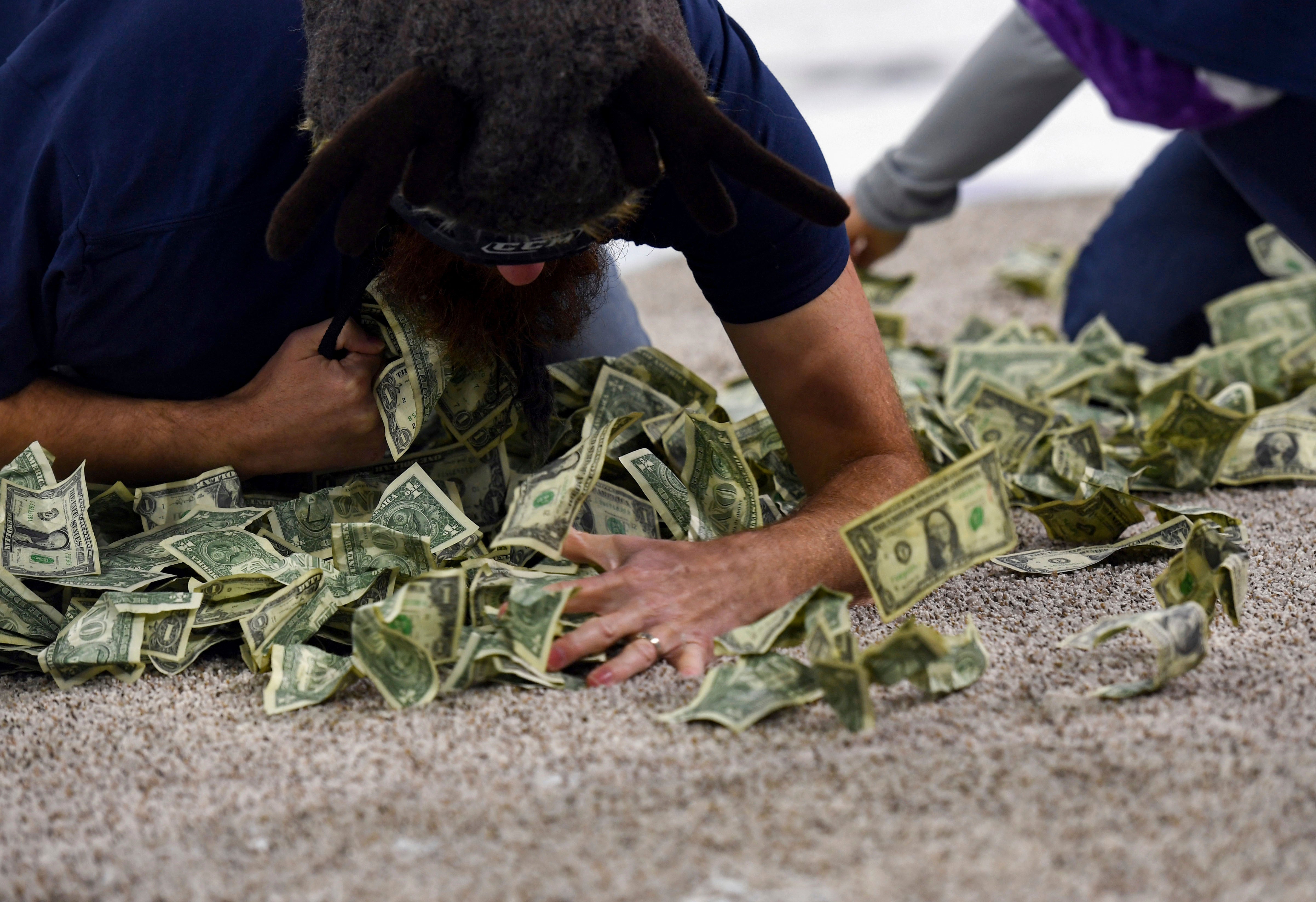 Teachers-Cash-Contest