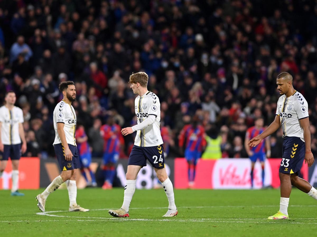 Chelsea vs Everton confirmed line-ups: Team news ahead of Premier League fixture tonight Chelsea vs Everton confirmed line-ups: Team news ahead of Premier League fixture tonight