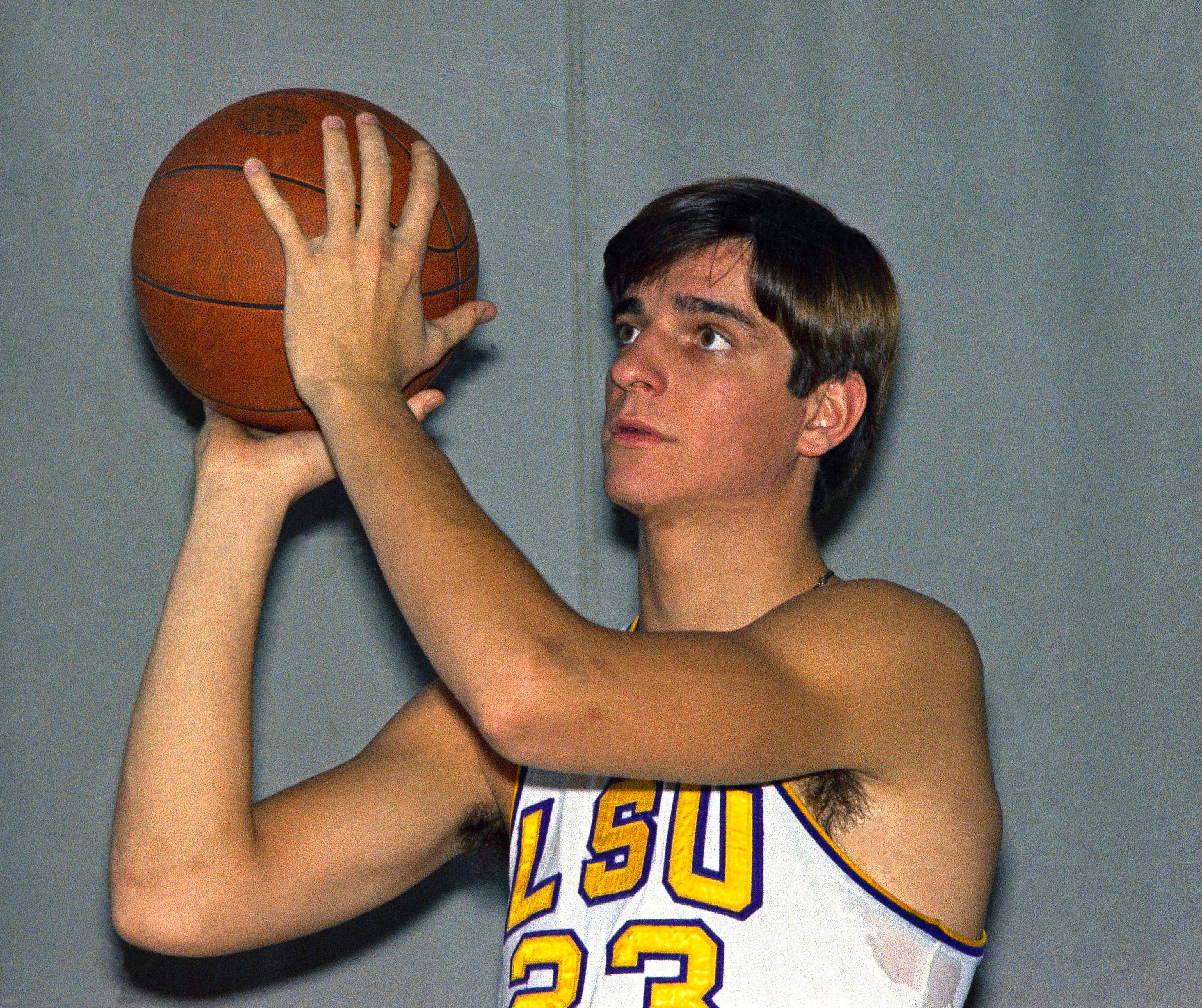 Pete Maravich-Basketball Memorabilia