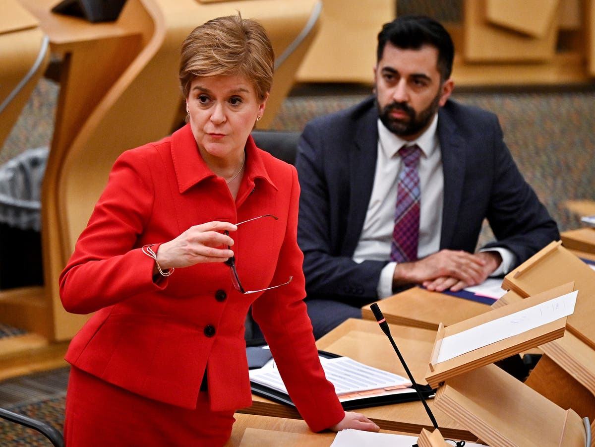 Nicola Sturgeon cuts Covid self-isolation to seven days in Scotland