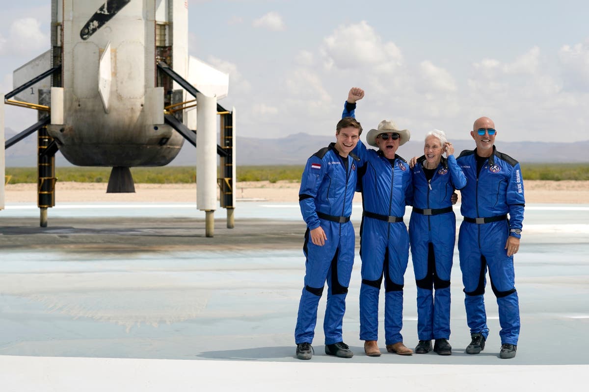 2021 Notebook: Billionaires and the space race