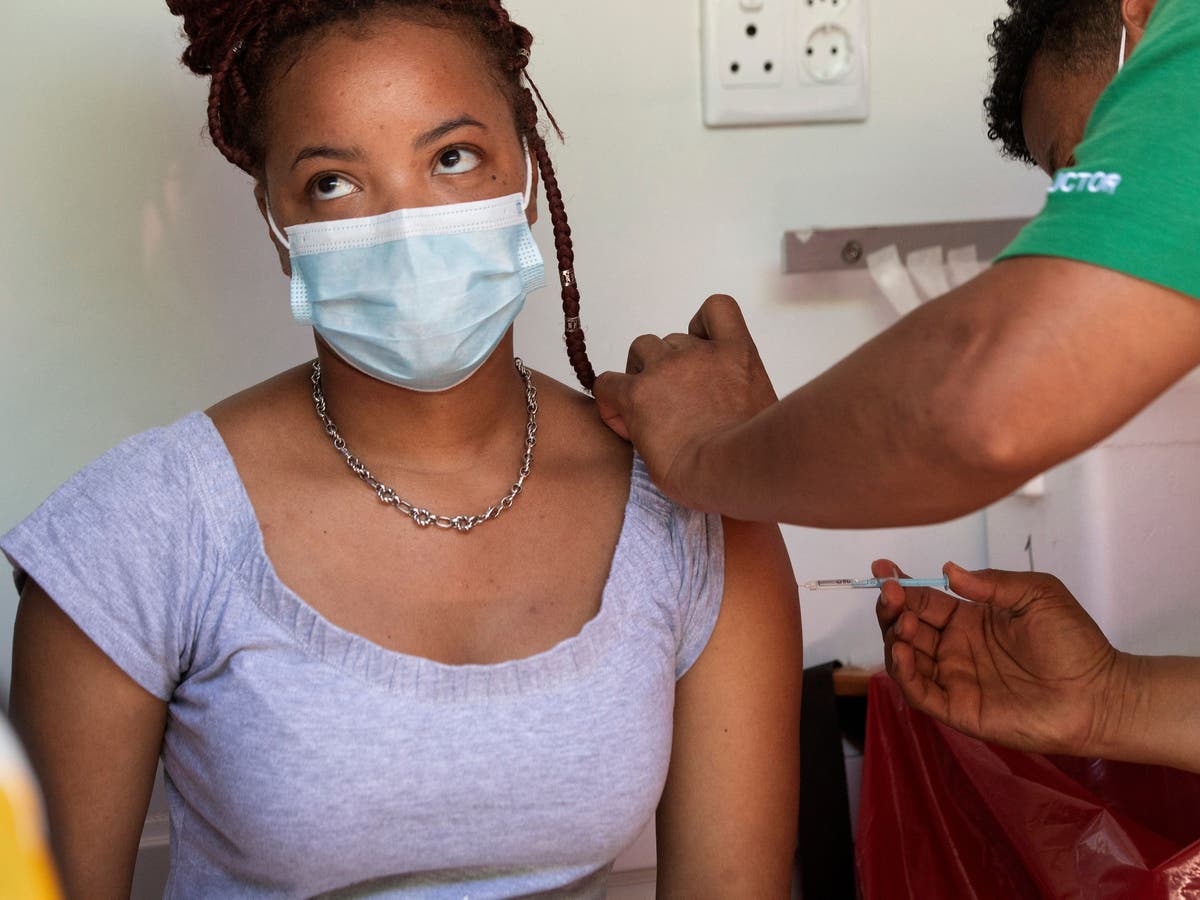 Covid: Omicron causing fewer hospitalisations than delta, early data from South Africa suggests