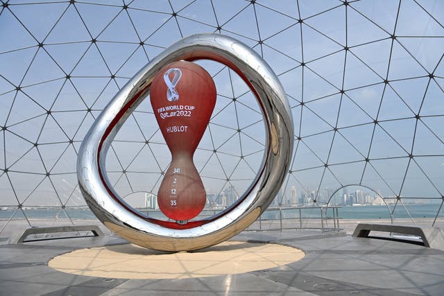 <p>The Countdown clock for the FIFA Qatar World Cup 2022 on Doha's Corniche</p>