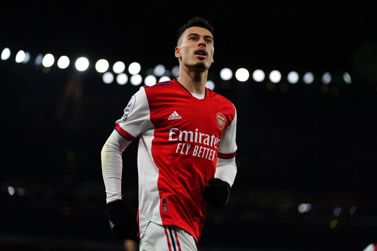 Arsenal move into top four at West Ham&rsquo;s expense