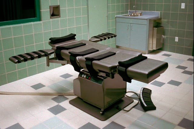 <p>This 1995 photo, shows the interior of the execution chamber in the US Penitentiary in Terre Haute, Indiana</p>