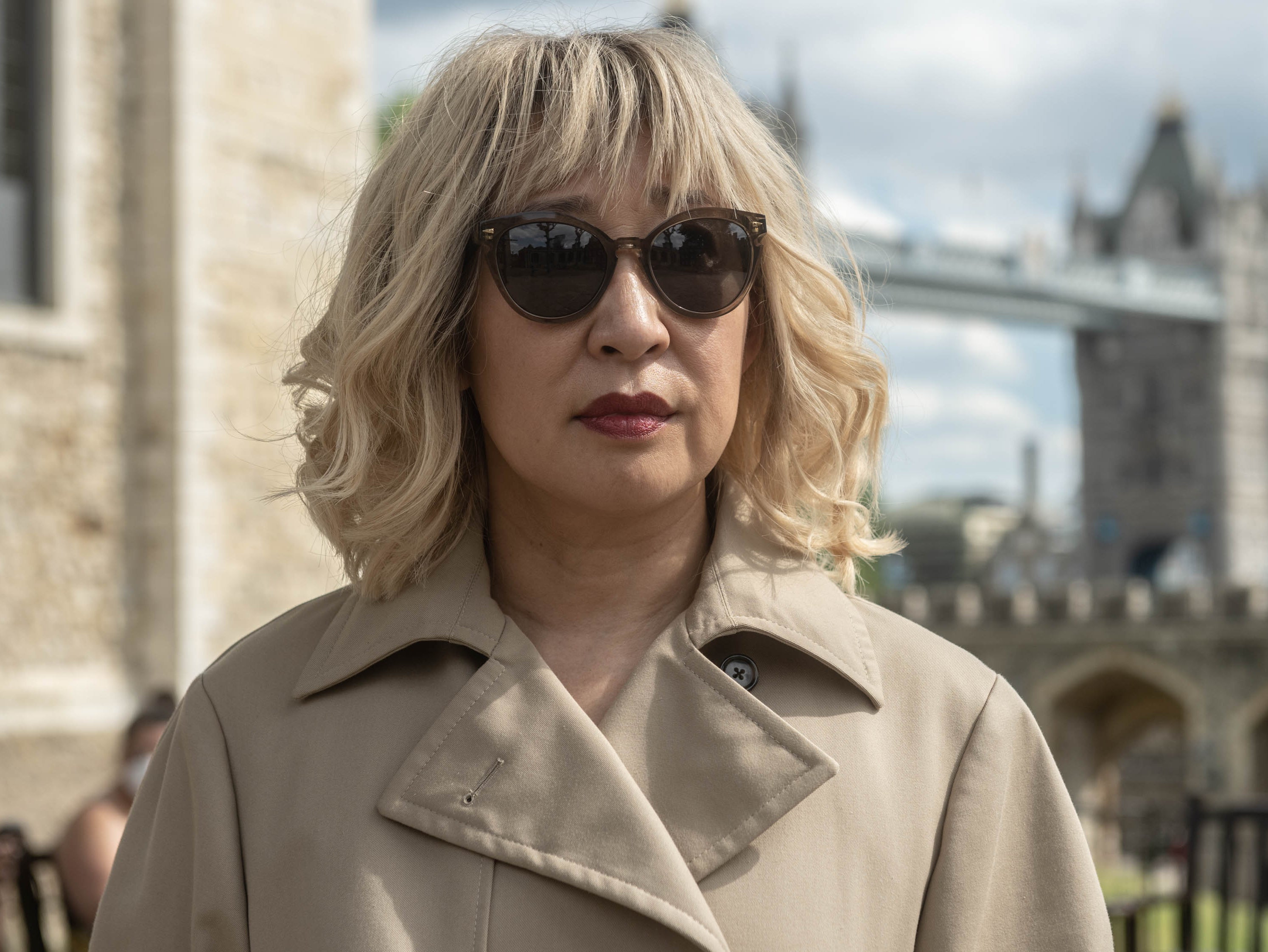 Sandra Oh’s Eve Polastri in disguise near Tower Bridge