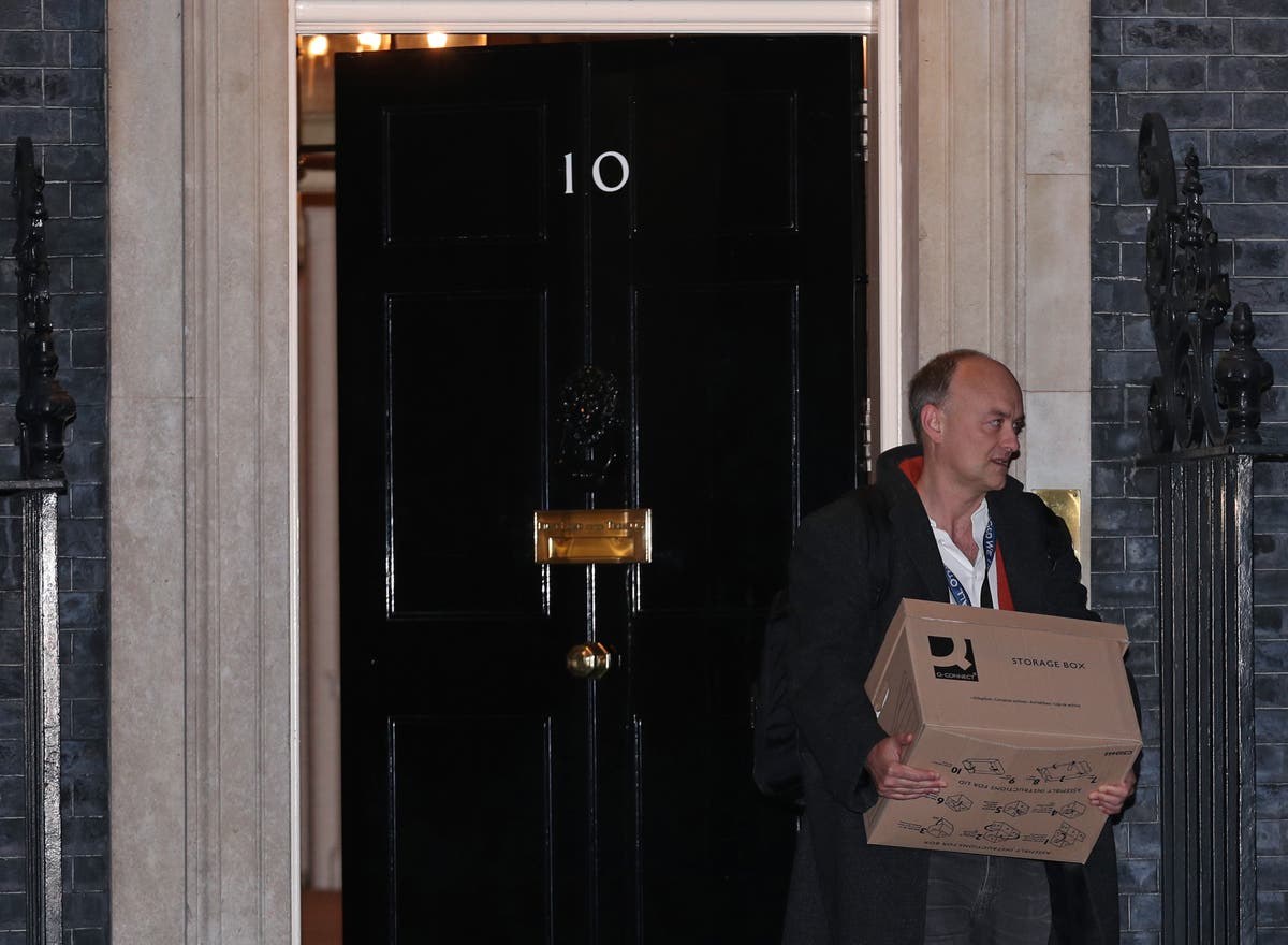 Dominic Cummings makes new claim of lockdown-breaching drinks party at 10 Downing Street Dominic Cummings makes new claim of lockdown-breaching drinks party at 10 Downing Street