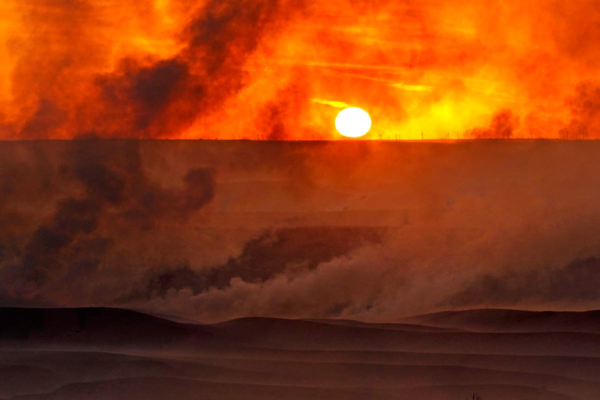 2 dead in Kansas wildfires fueled by windy, dry weather