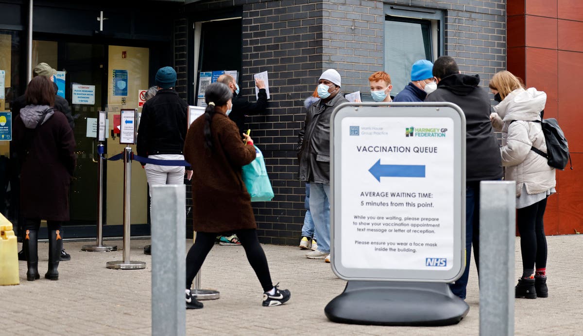 Covid: UK records 90,418 new cases in 24 hours