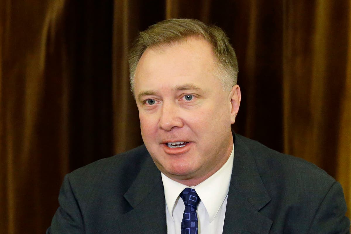 Washington state Sen. Doug Ericksen dies after COVID battle