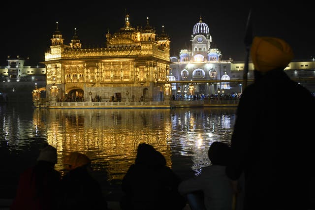 <p>Police say a man was killed in a ‘violent altercation’ after he attempted  sacrilegious act inside the Golden Temple, Amritsar, Punjab </p>