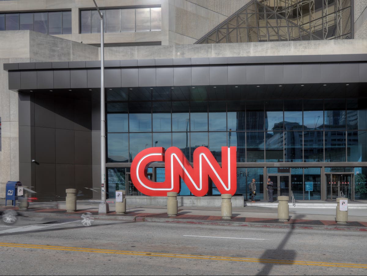 В2в center. CNN Center Джорджия.