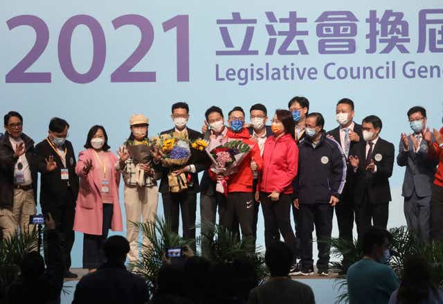 Candidatos en las elecciones de Hong Kong (AP)