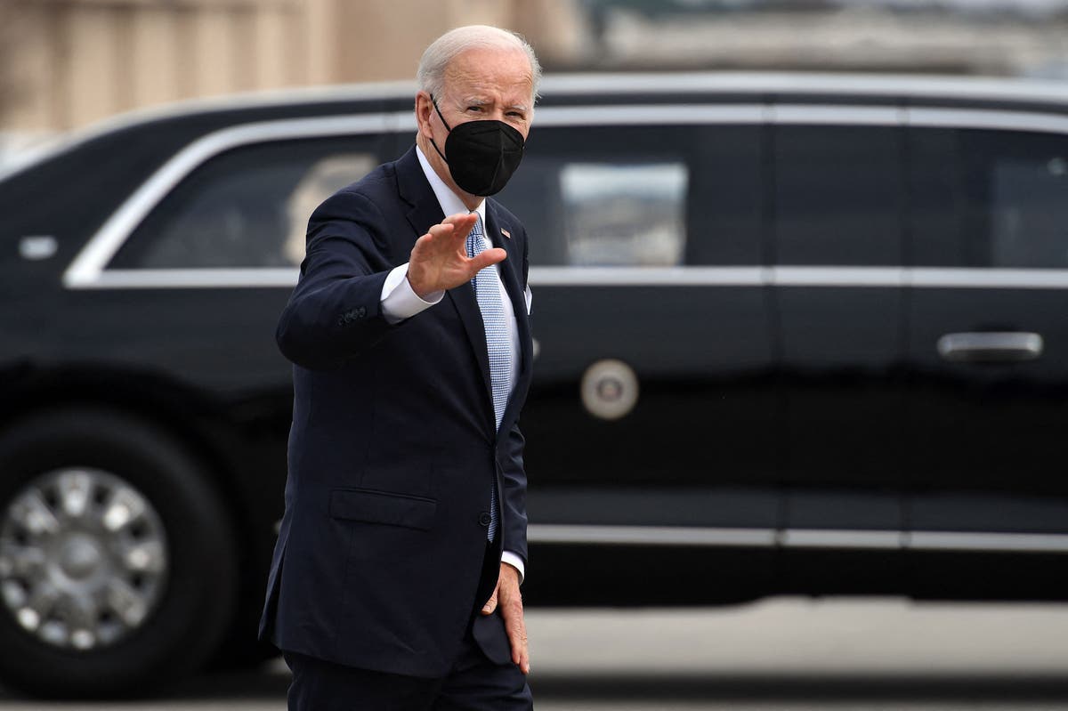 Omicron news US live Biden to address nation and deploys military as