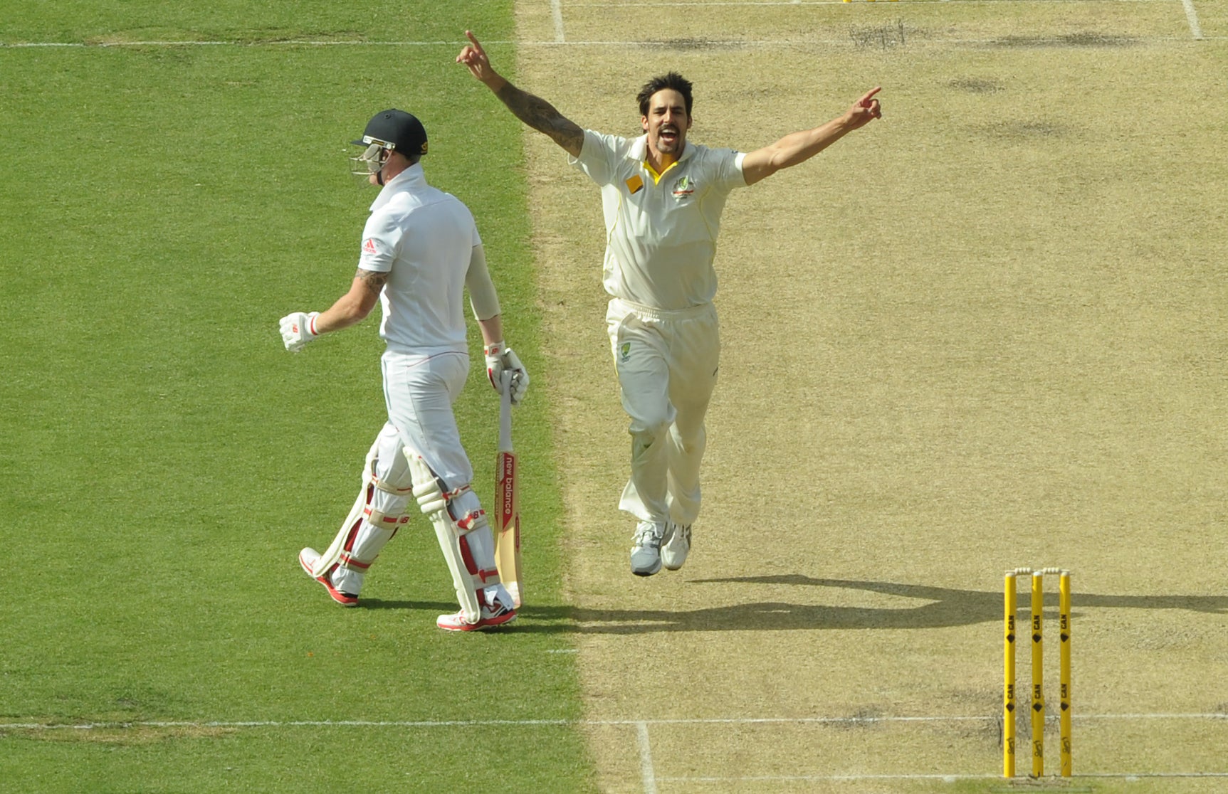 Mitchell Johnson, right, was at his best in the 2013-14 Ashes (Anthony Devlin/PA)