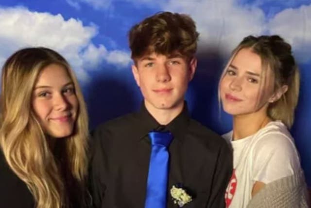 <p>The siblings were identified as 20-year-old Lindy Simmons, 17-year-old Christopher Simmons, and Kamryn Simmons, 15 </p>