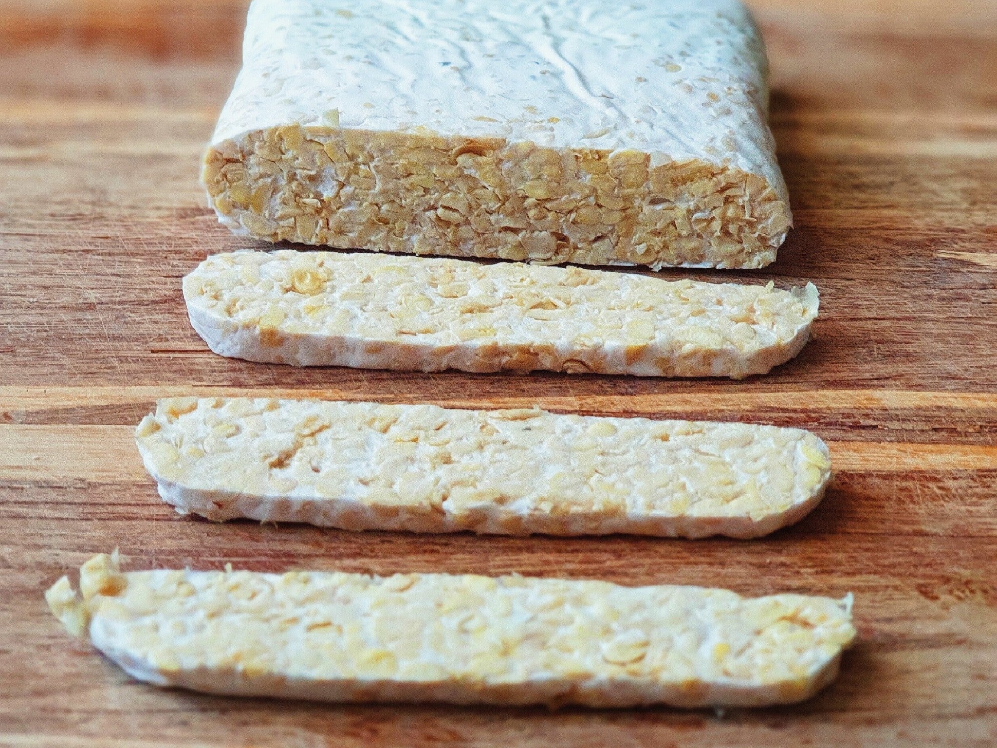 Tempeh Meades frozen traditional soya bean tempeh indybest.jpg
