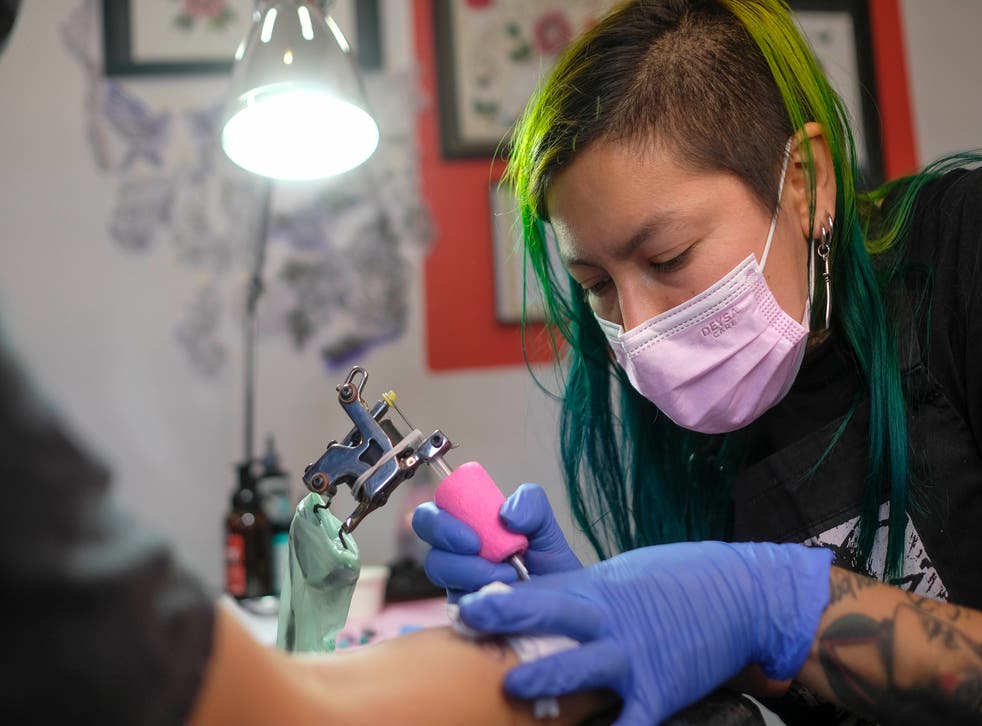 CHILE-TATUADORA DE BORIC