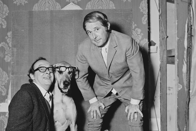 <p>Morecambe and Wise during a sketch</p>