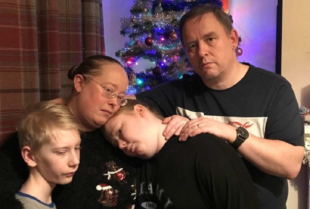 Samantha Headland with her family (Nottinghamshire Police)