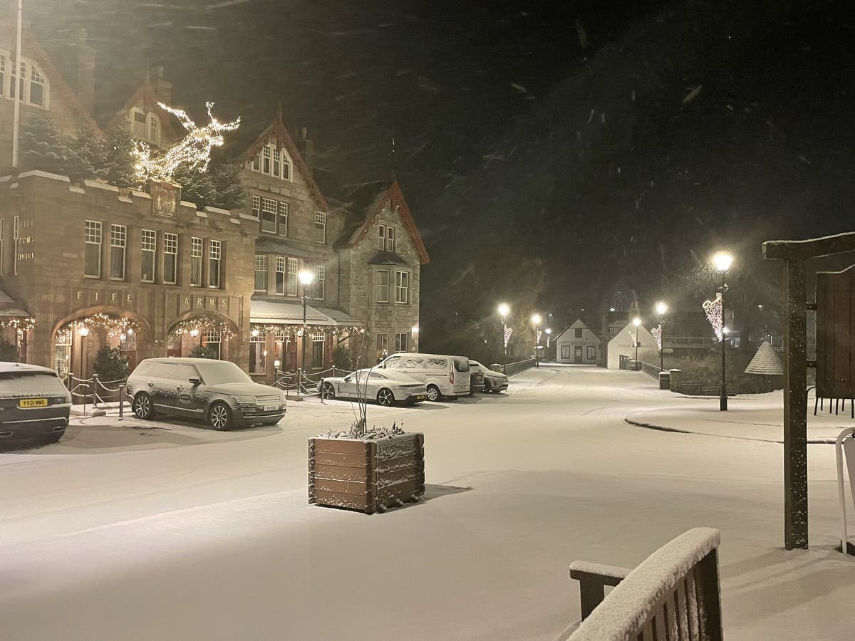 People wake up to a white Christmas in parts of UK