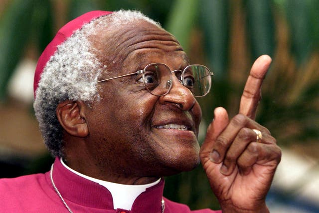 <p>Archbishop Desmond Tutu addresses a meeting for World Tuberculosis Day in Cape Town in 2001</p>