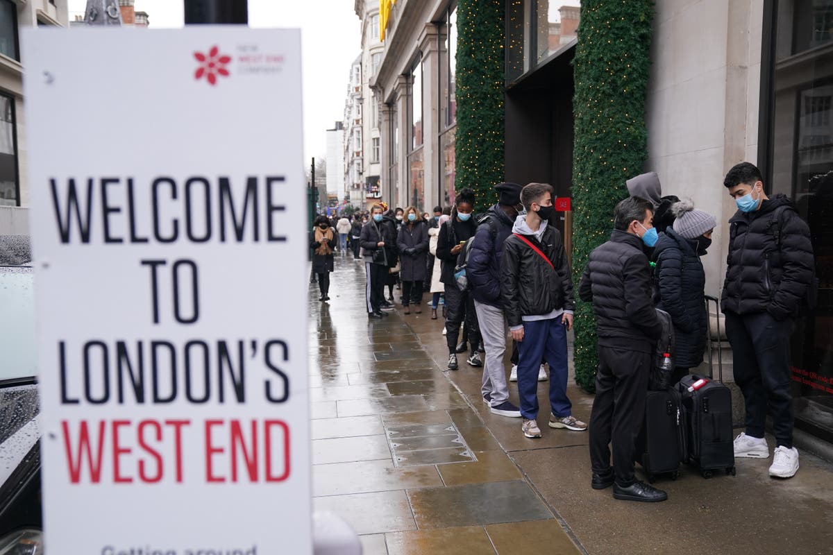 London’s West End sees in-person Boxing Day shopping fall 44% from 2019