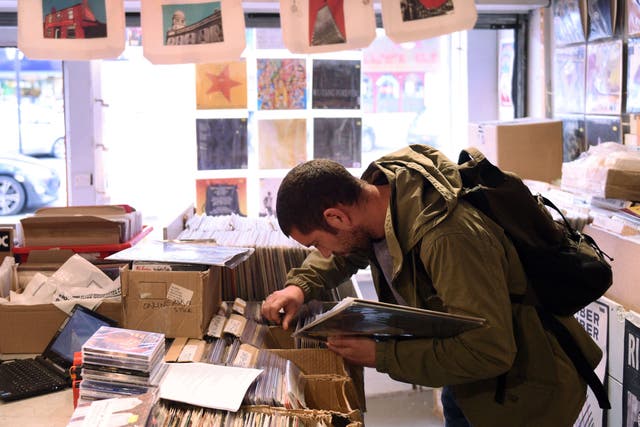 <p>Vinyl sales were at a new high in 2021</p>
