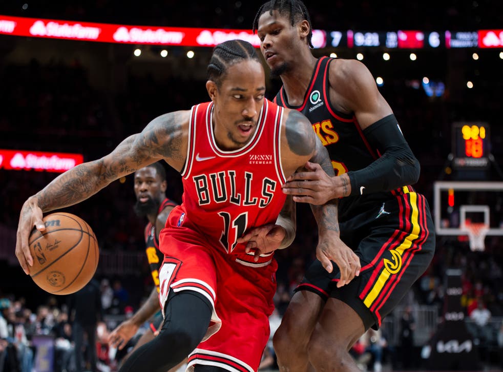 BULLS-HAWKS