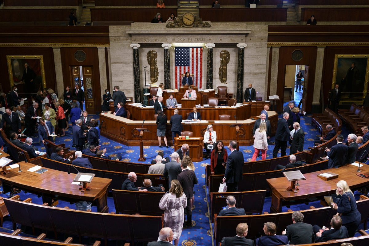 Temsilciler Meclisi'nin kontrolü hala devam ediyor ancak Demokratlar çoğunluğa ulaşmak için daha zorlu bir yol ile karşı karşıya