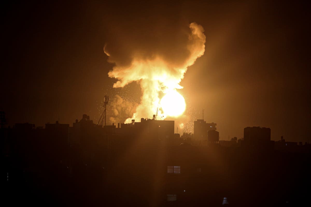 Газа нападение. Ракетный обстрел Израиля. Газа город. Обстрел Израиля из сектора газа.