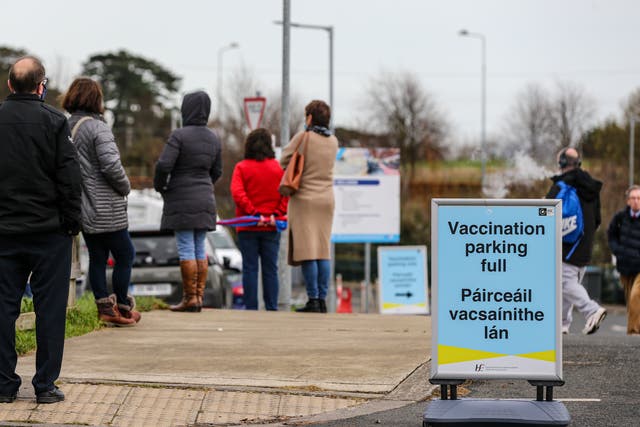 Queues of people form outside a walk-in vaccination centre in Co Wicklow (Damien Storan/PA)
