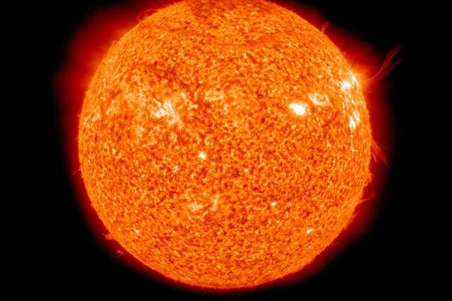 <p>China’s ‘artificial sun’ ran at 70,000,000C – five times hotter than the actual sun – for nearly 20 minutes</p>
