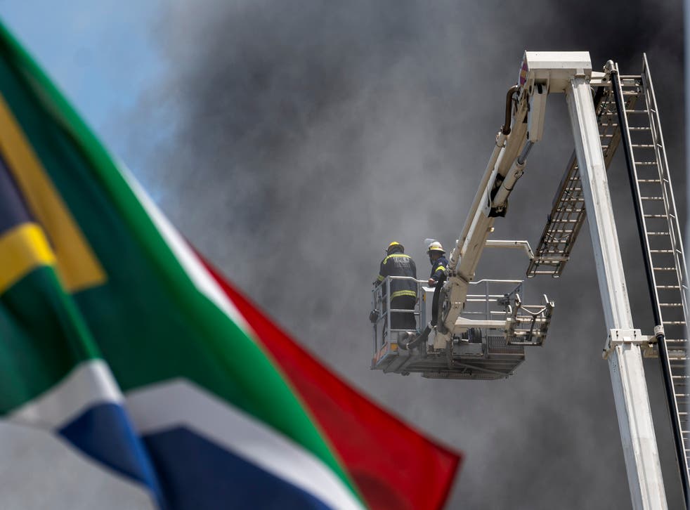 SUDÁFRICA-INCENDIO-PARLAMENTO