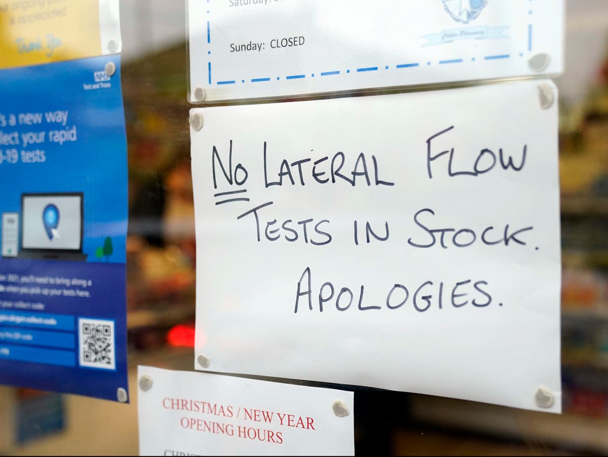 People struggling to get Covid tests ‘should just refresh website’, minister says People struggling to get Covid tests ‘should just refresh website’, minister says